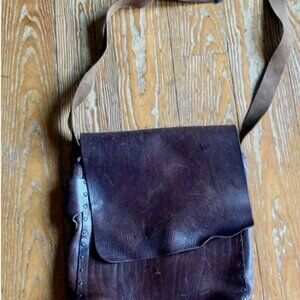 CYDWOQ Crossbody Bag/similiar to moore & giles  ~ UNISEX